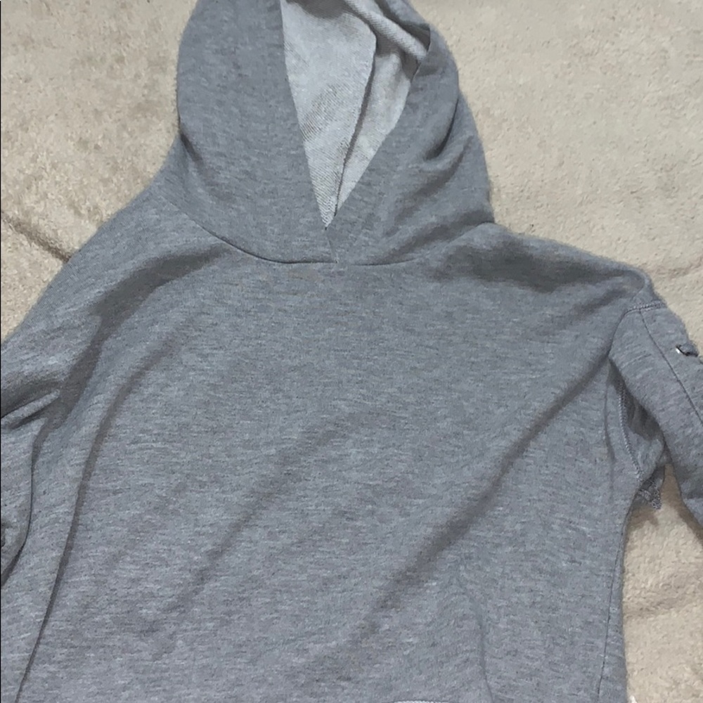 Cropped Rue21 sweatshirt with cross lace sleeves